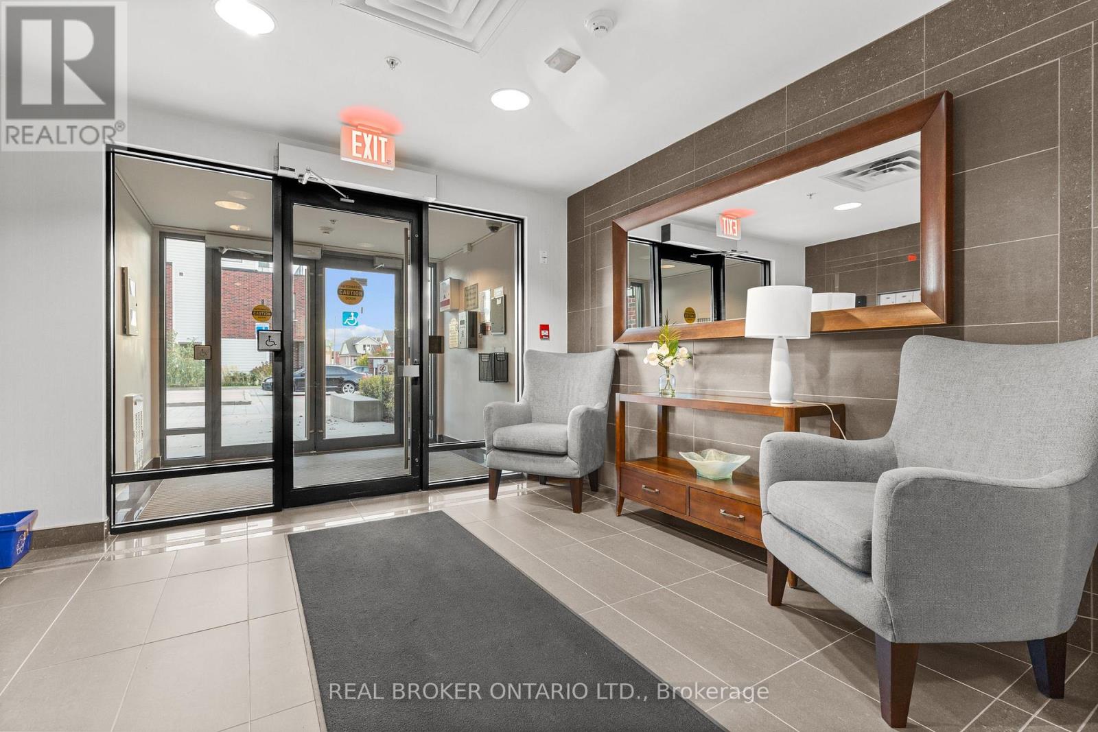 #302 1 SHIPYARD LANE - 22