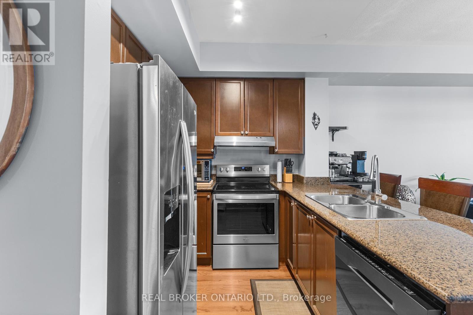 #302 1 SHIPYARD LANE - 3