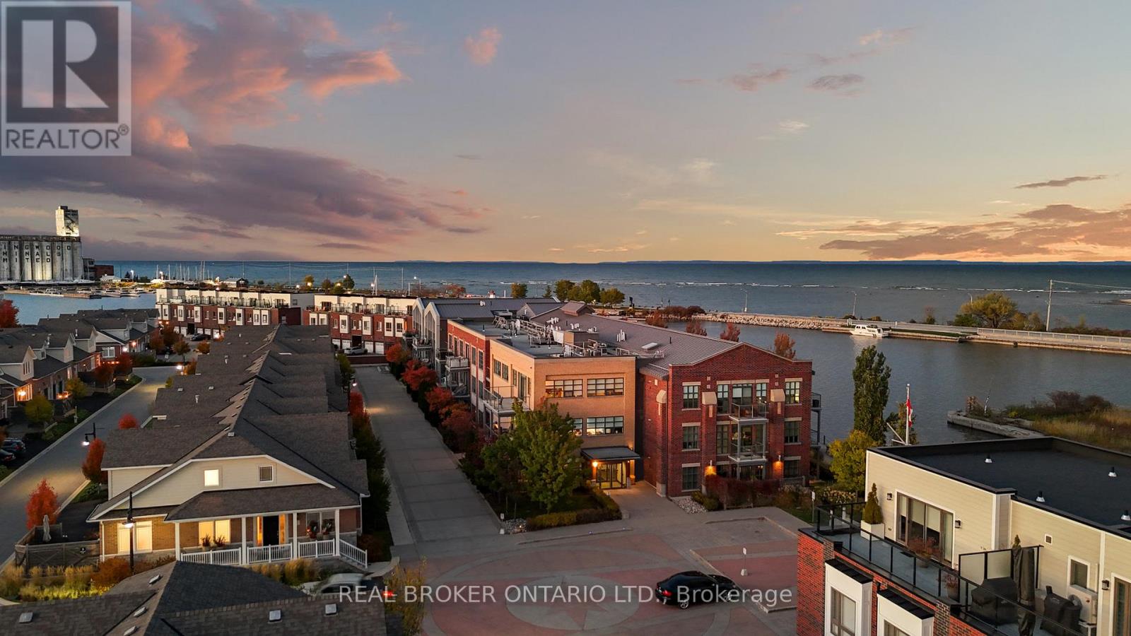 #302 1 SHIPYARD LANE - 34