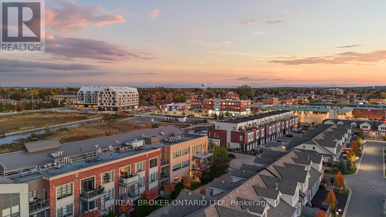 #302 1 SHIPYARD LANE - 38