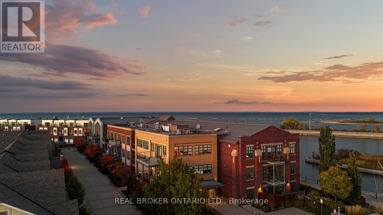 #302 1 SHIPYARD LANE - 42