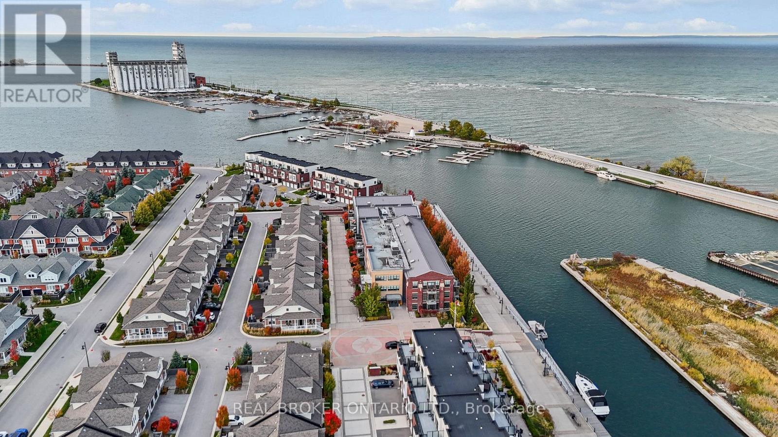 #302 1 SHIPYARD LANE - 43