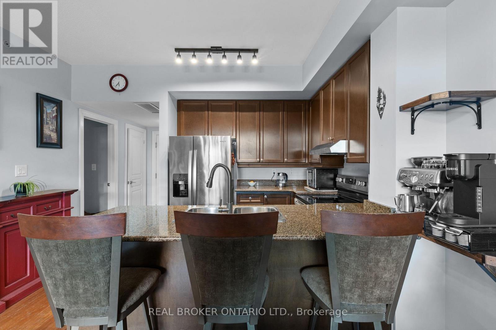 #302 1 SHIPYARD LANE - 5