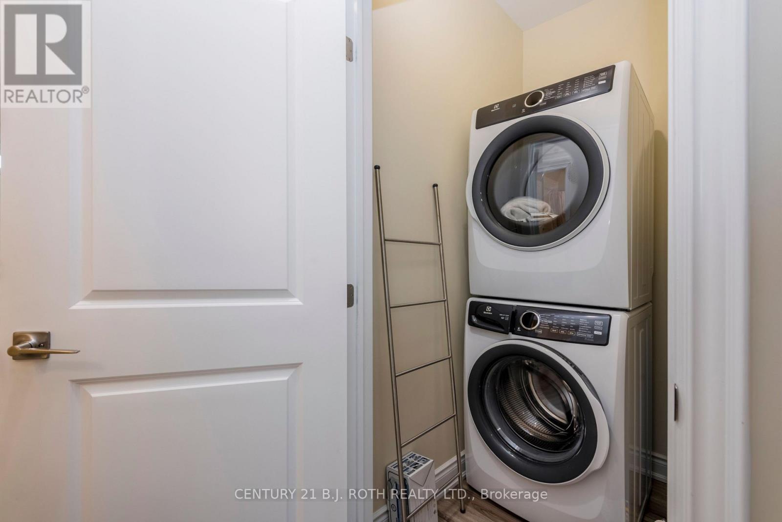 94 BRANDON AVENUE - 21