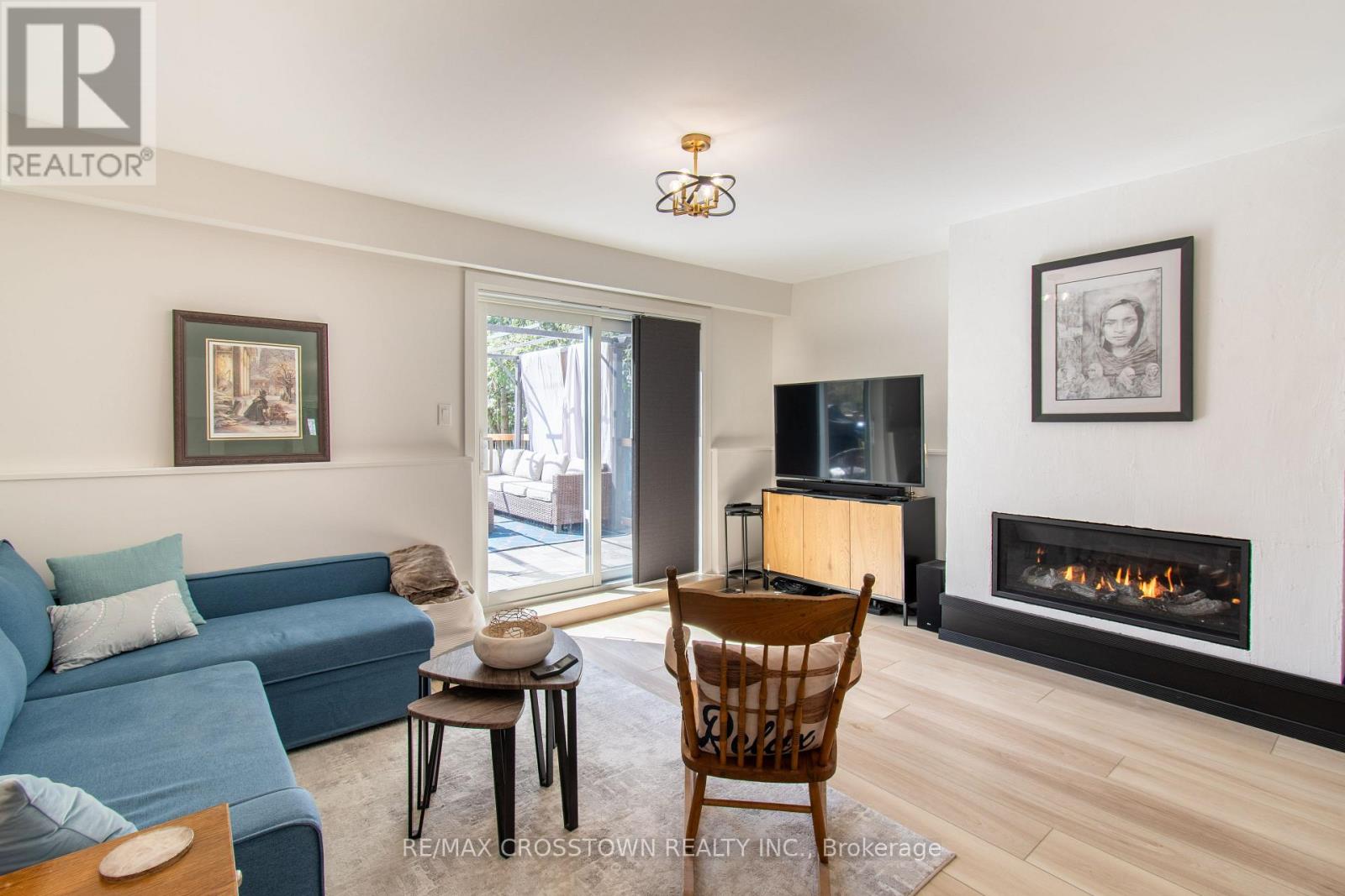 59 LANKIN BOULEVARD - 16