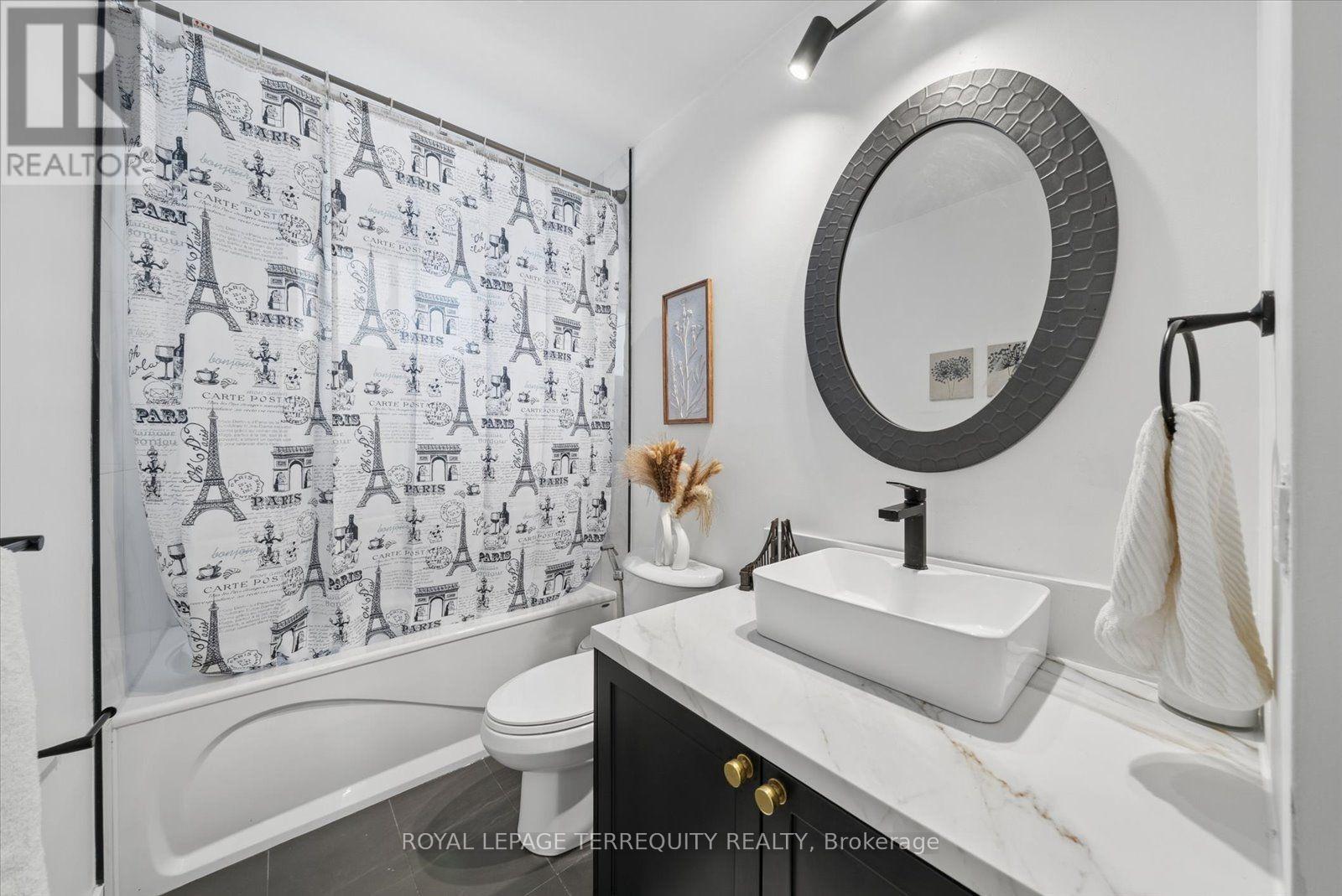 39 BALDWIN LANE - 12