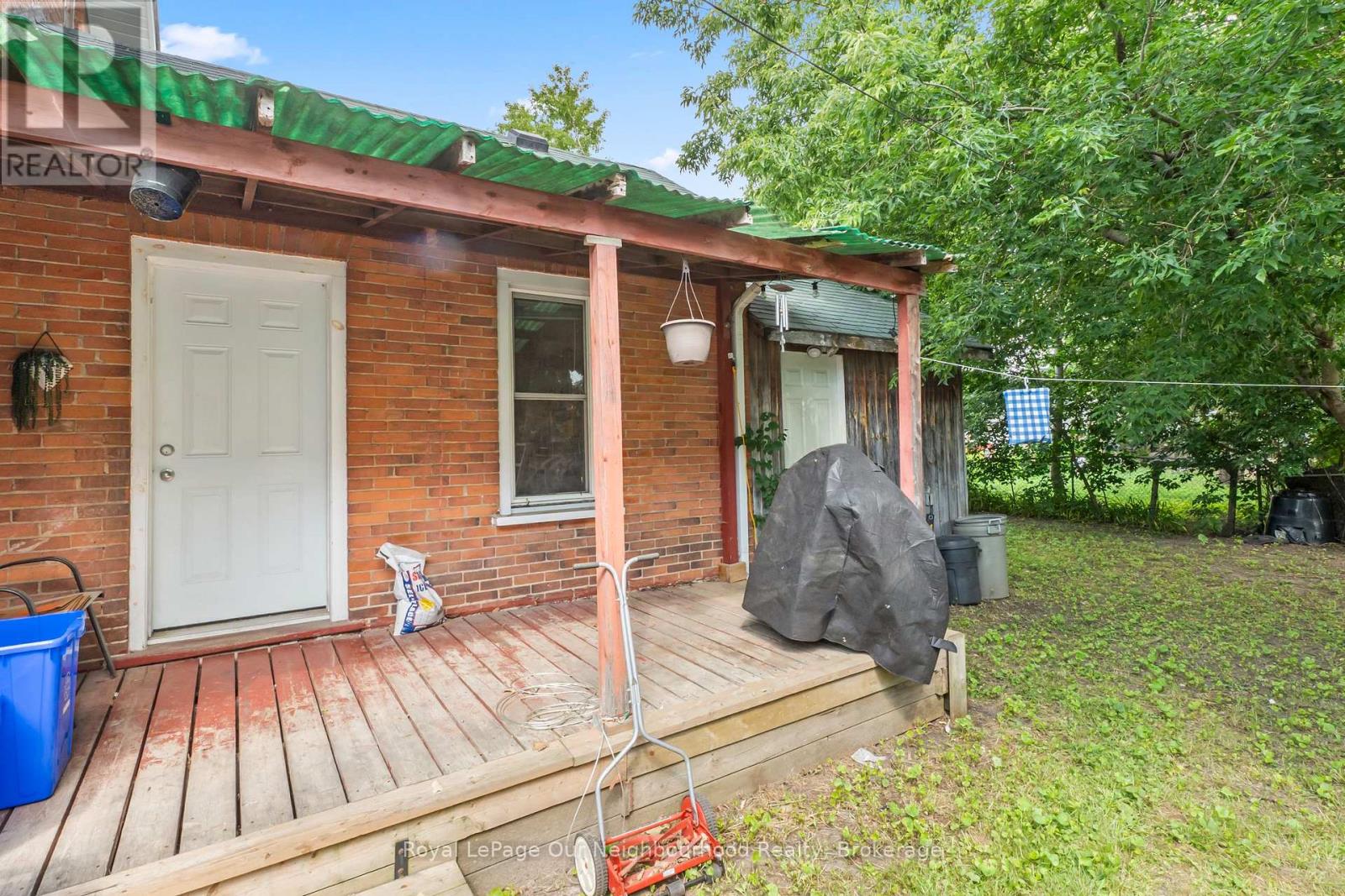 260 WESTCOTT STREET - 21