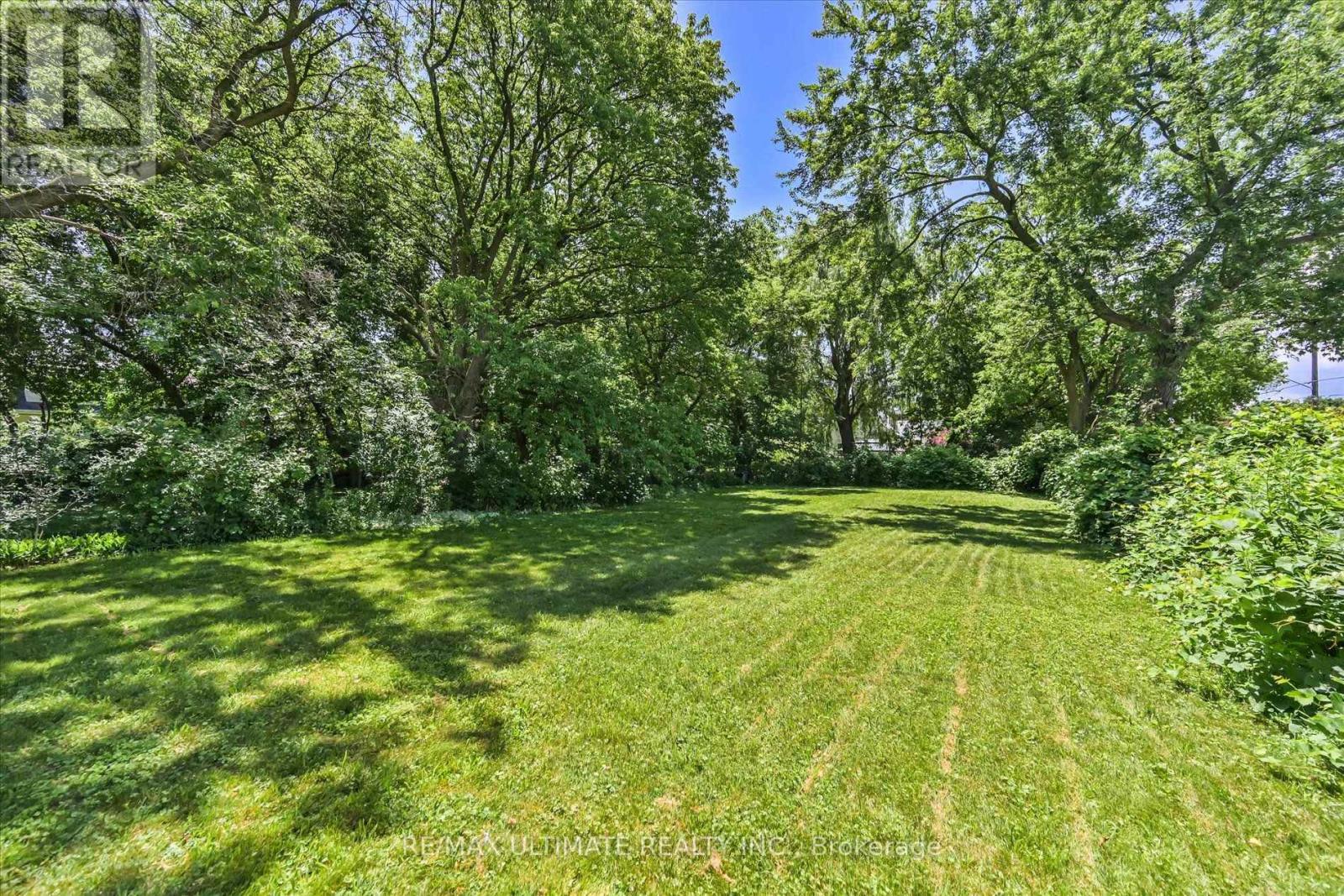 1076 DIXIE ROAD - 28
