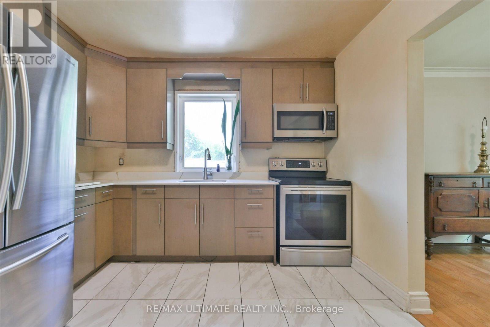 1076 DIXIE ROAD - 15