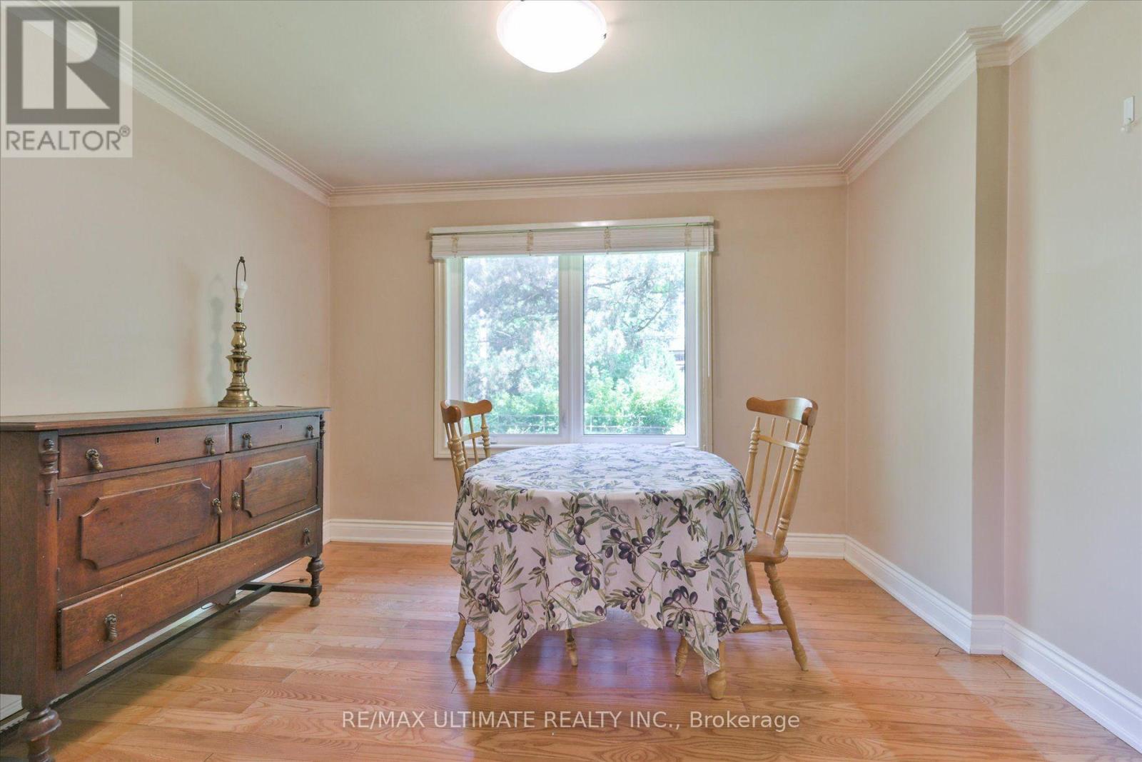 1076 DIXIE ROAD - 11