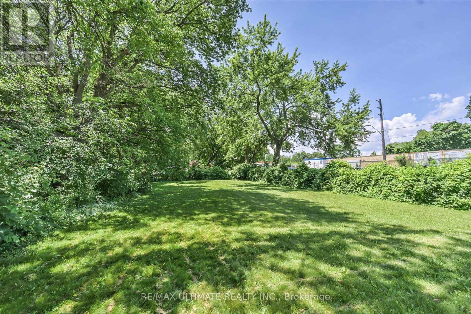 1076 DIXIE ROAD - 27