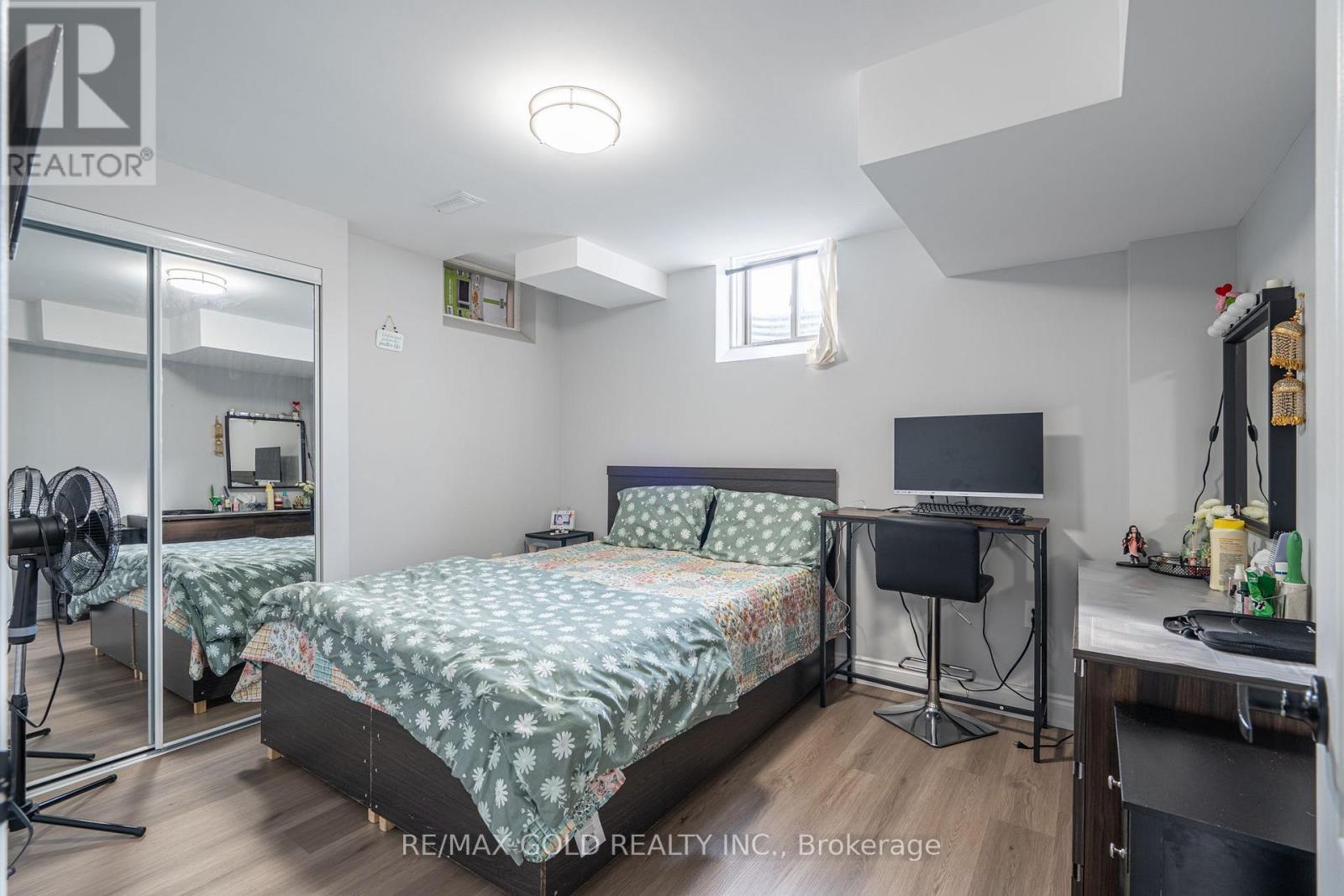 66 PUFFIN CRESCENT - 32
