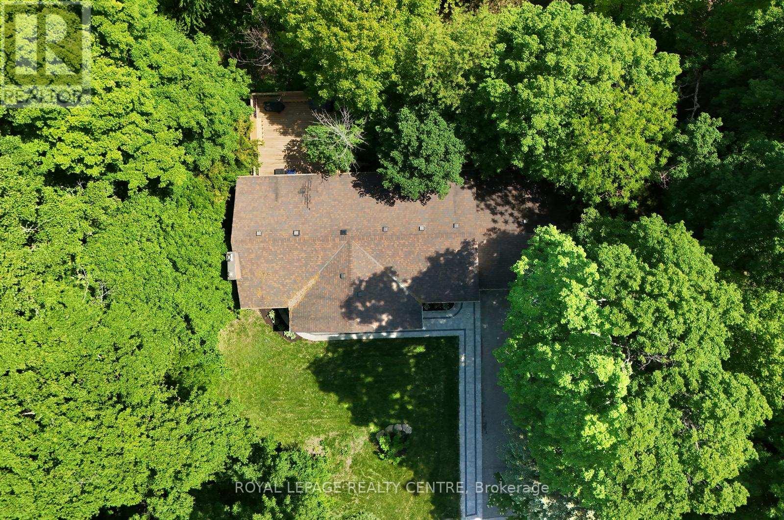 69 GLENDA JANE DRIVE - 38