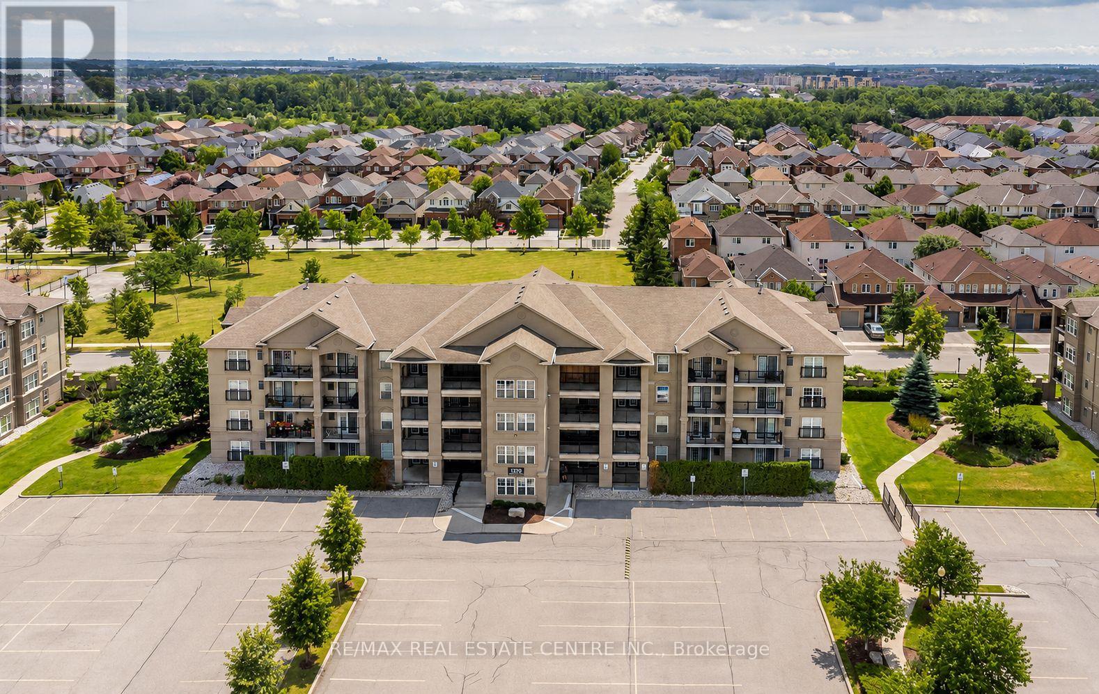 #205 1370 MAIN STREET E - 1