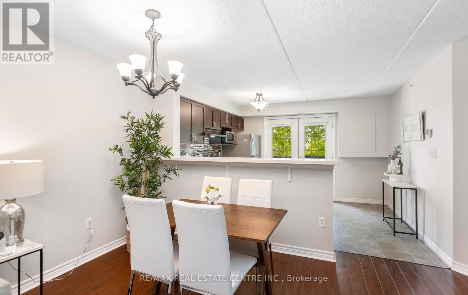 #205 1370 MAIN STREET E - 22