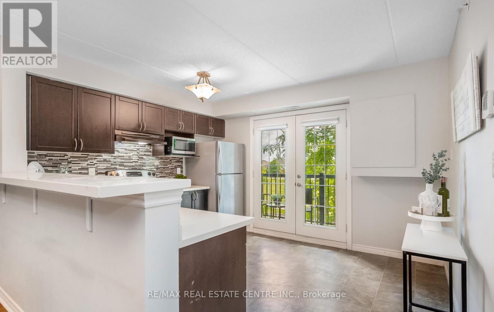 #205 1370 MAIN STREET E - 23