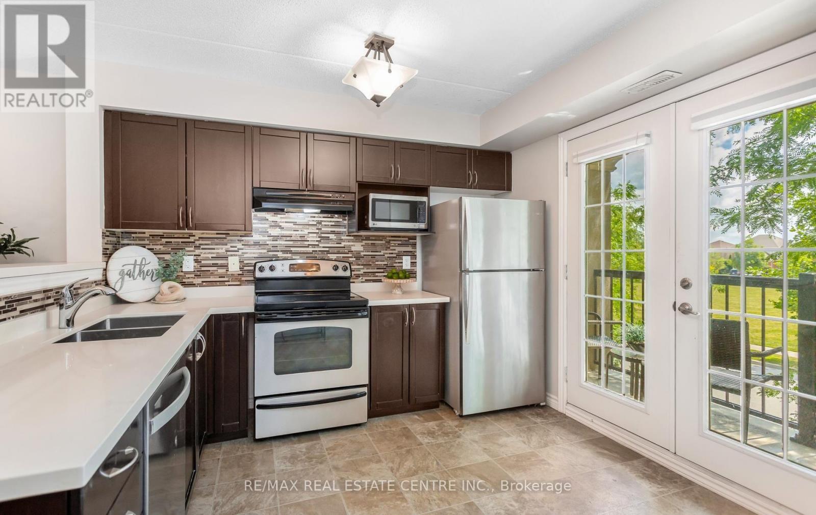 #205 1370 MAIN STREET E - 26