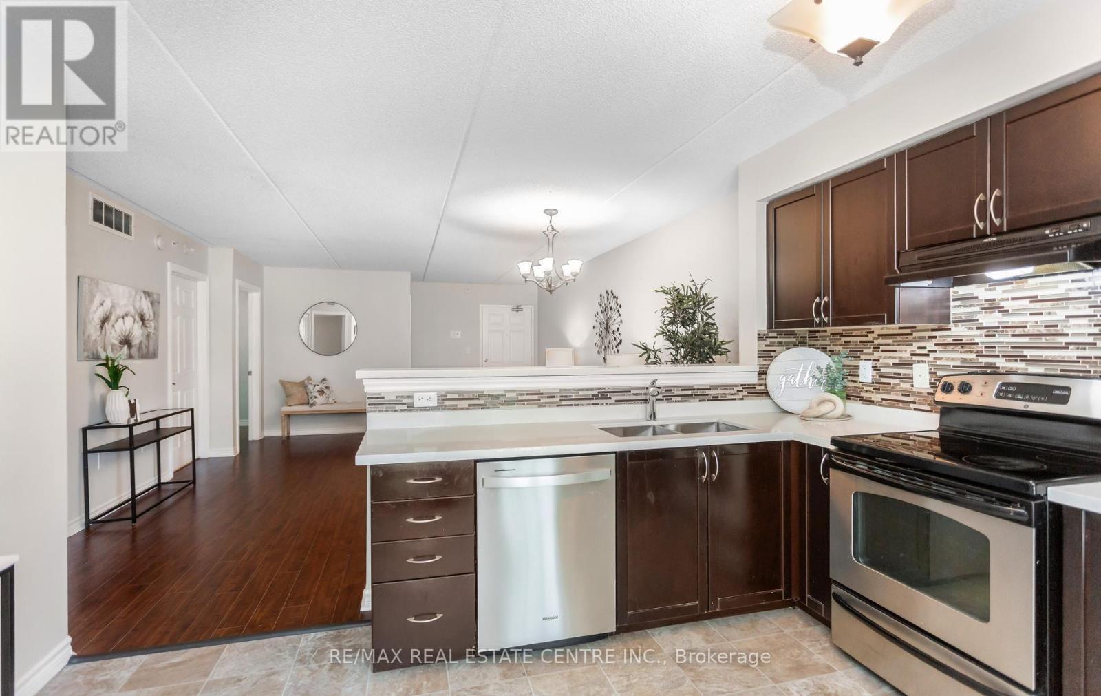 #205 1370 MAIN STREET E - 29