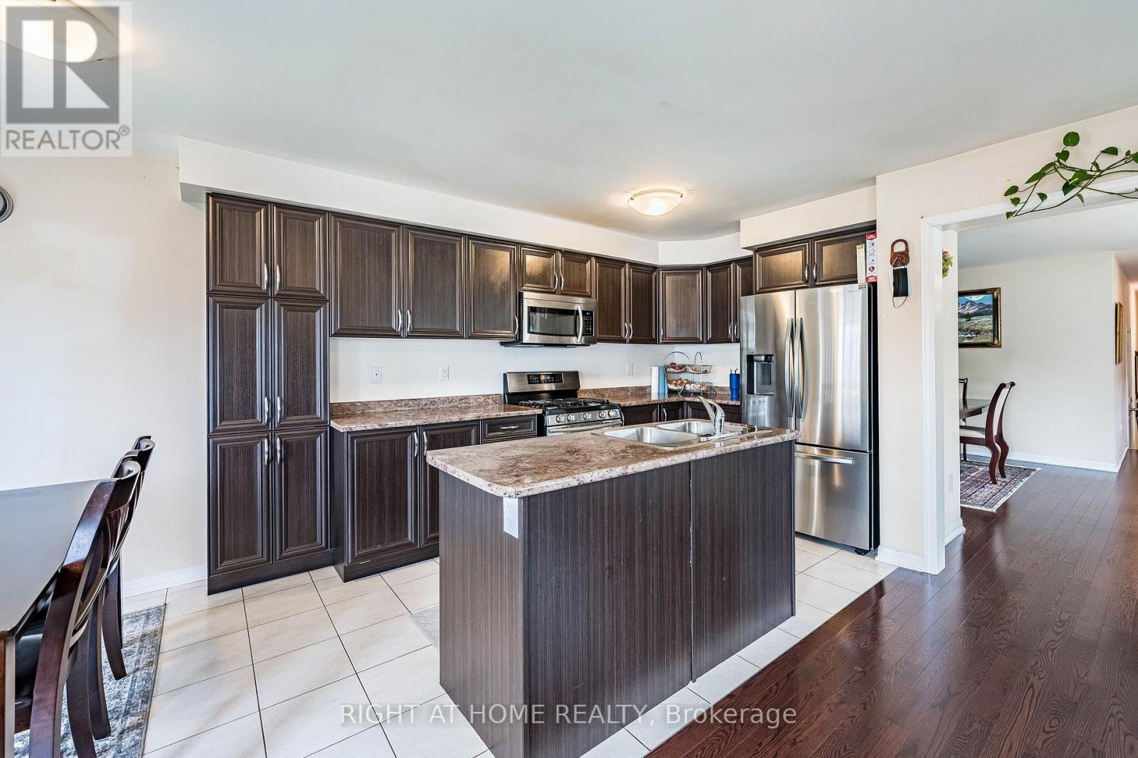 33 DREXEL ROAD - 15