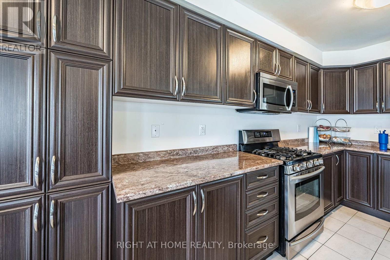 33 DREXEL ROAD - 18