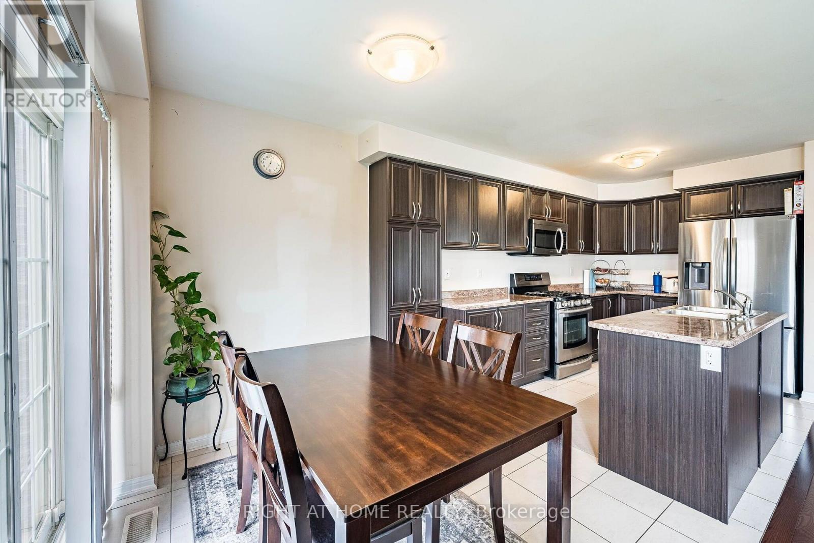 33 DREXEL ROAD - 22
