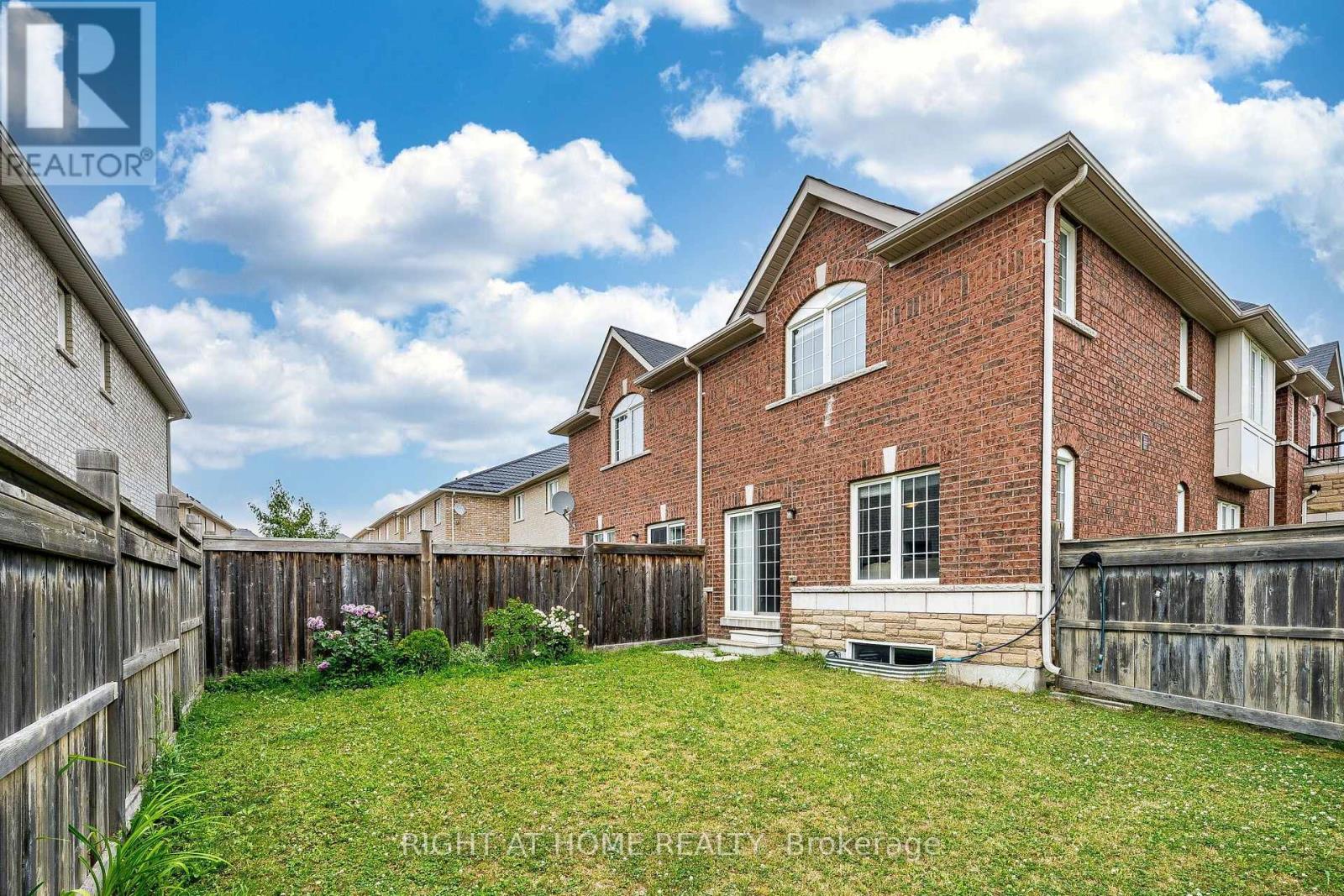 33 DREXEL ROAD - 48