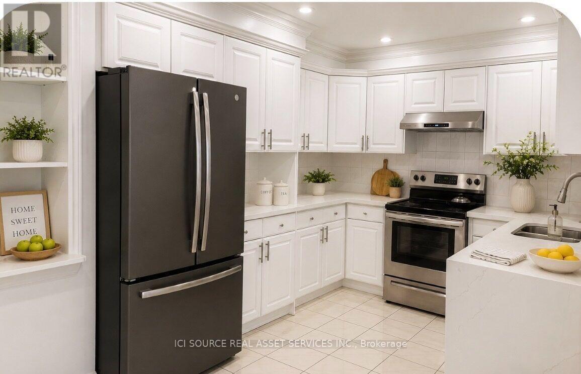6 MACDOUGALL DRIVE - 6