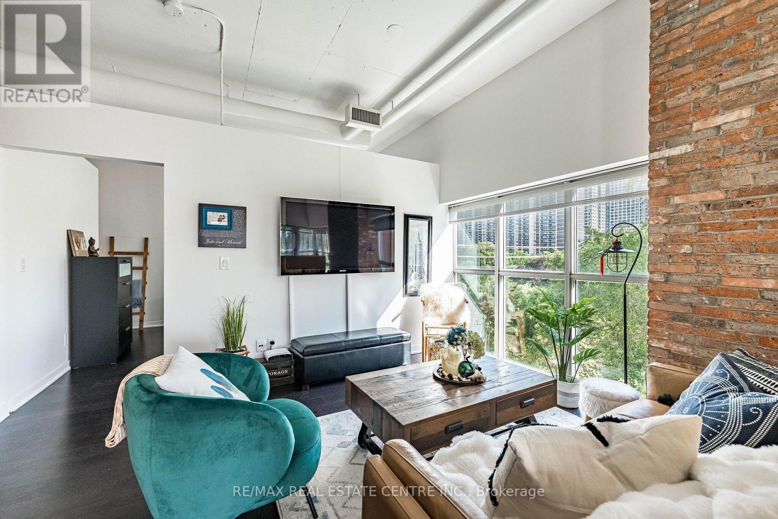 #406 2 FIELDWAY ROAD - Image 7