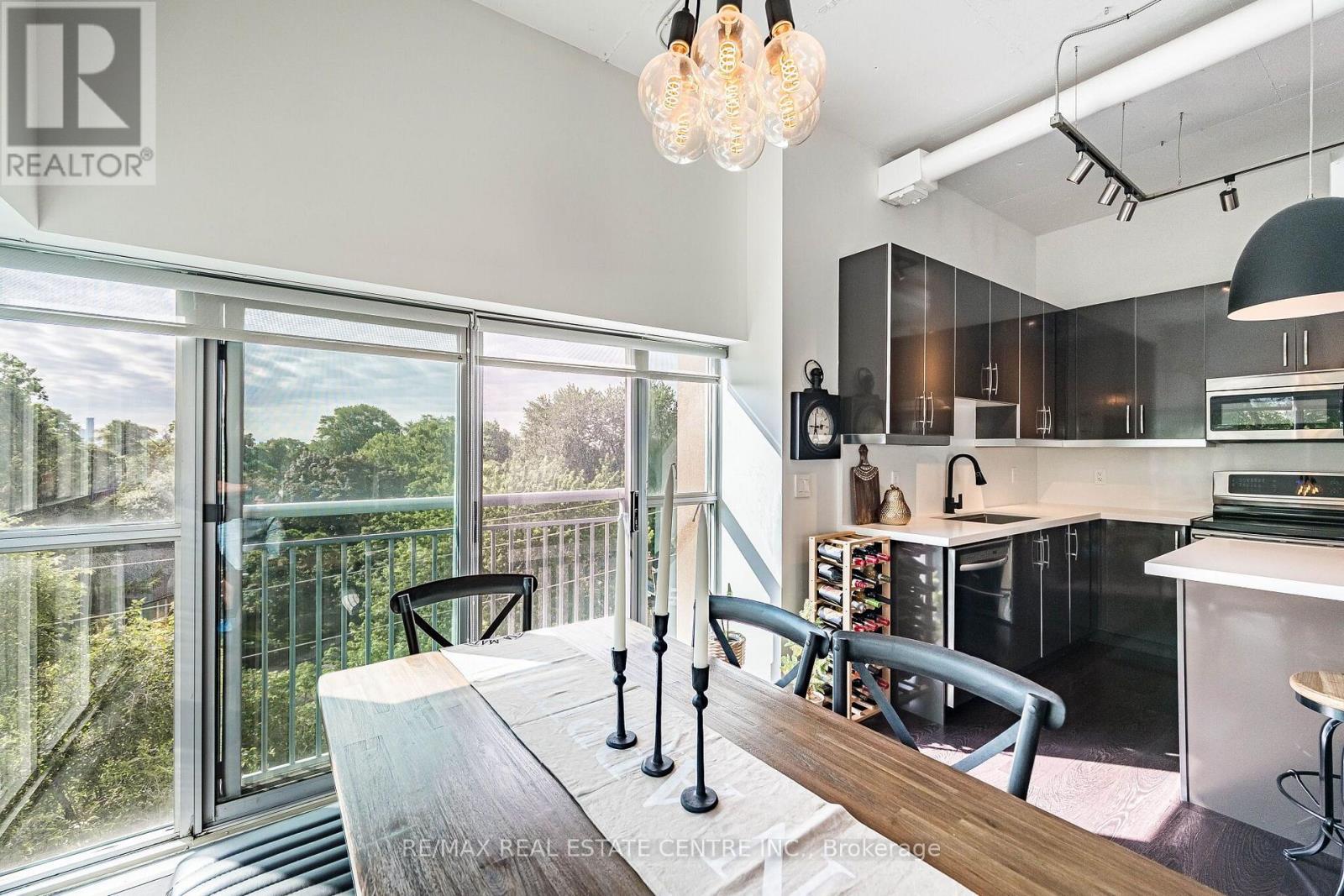 #406 2 FIELDWAY ROAD - Image 9