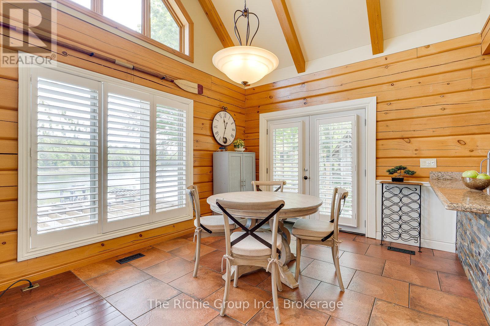 143 GREEN LAKE ROAD W - 11