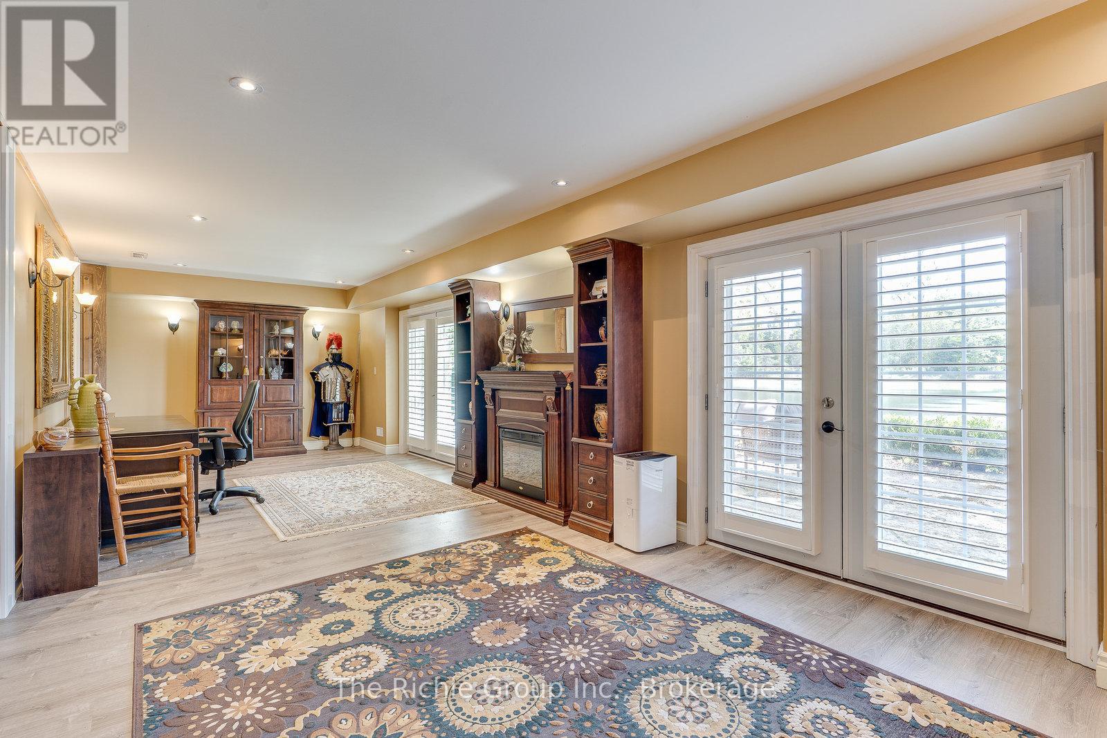 143 GREEN LAKE ROAD W - 22