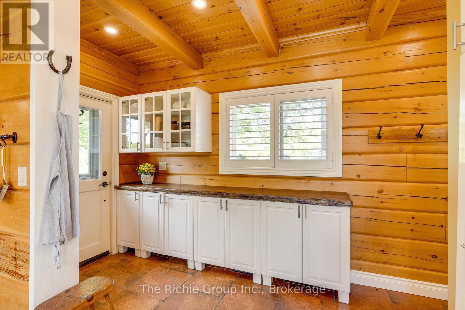143 GREEN LAKE ROAD W - 6