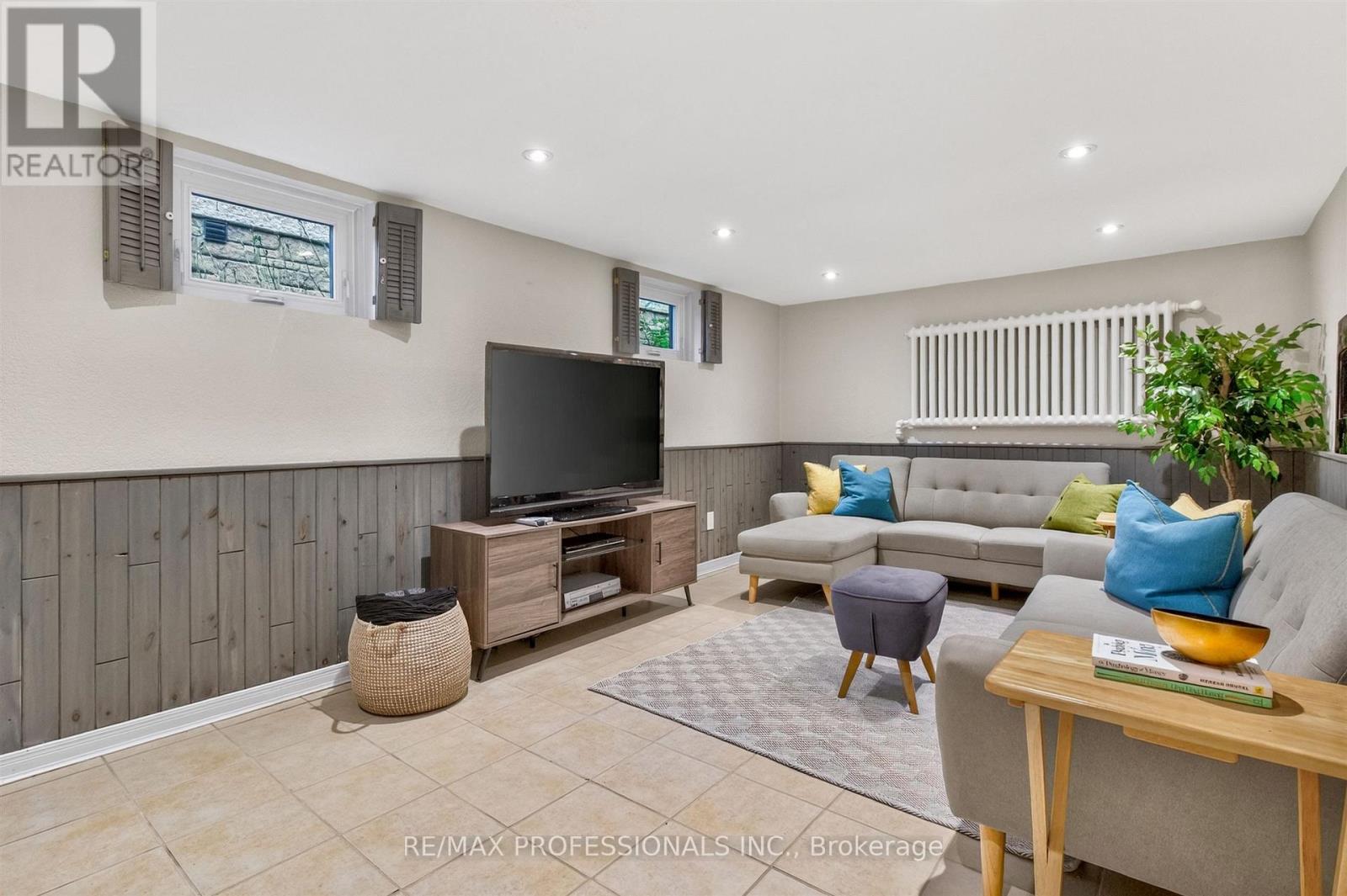 146 GOVERNMENT ROAD - 30