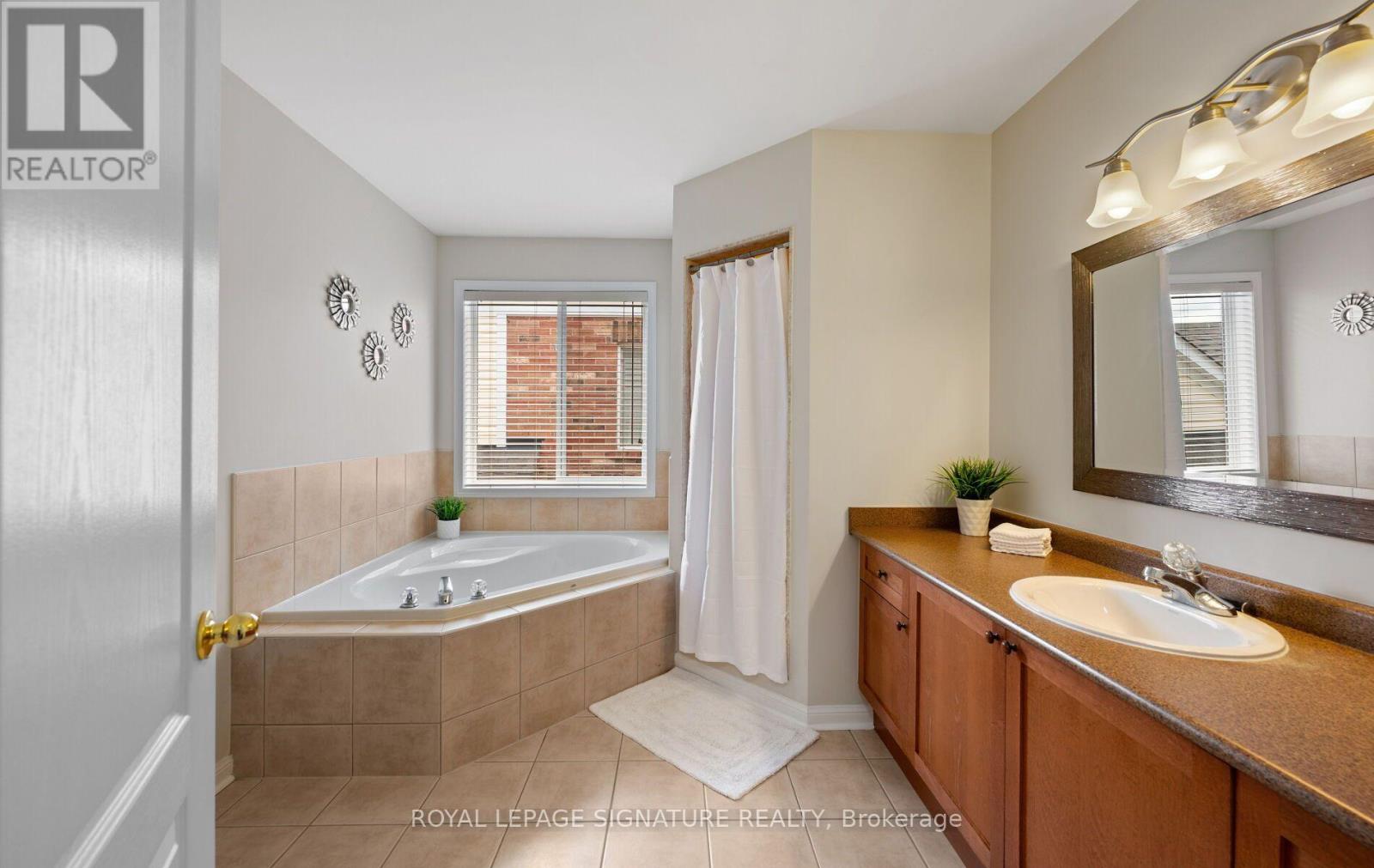 115 ARBORGLEN DRIVE - 18