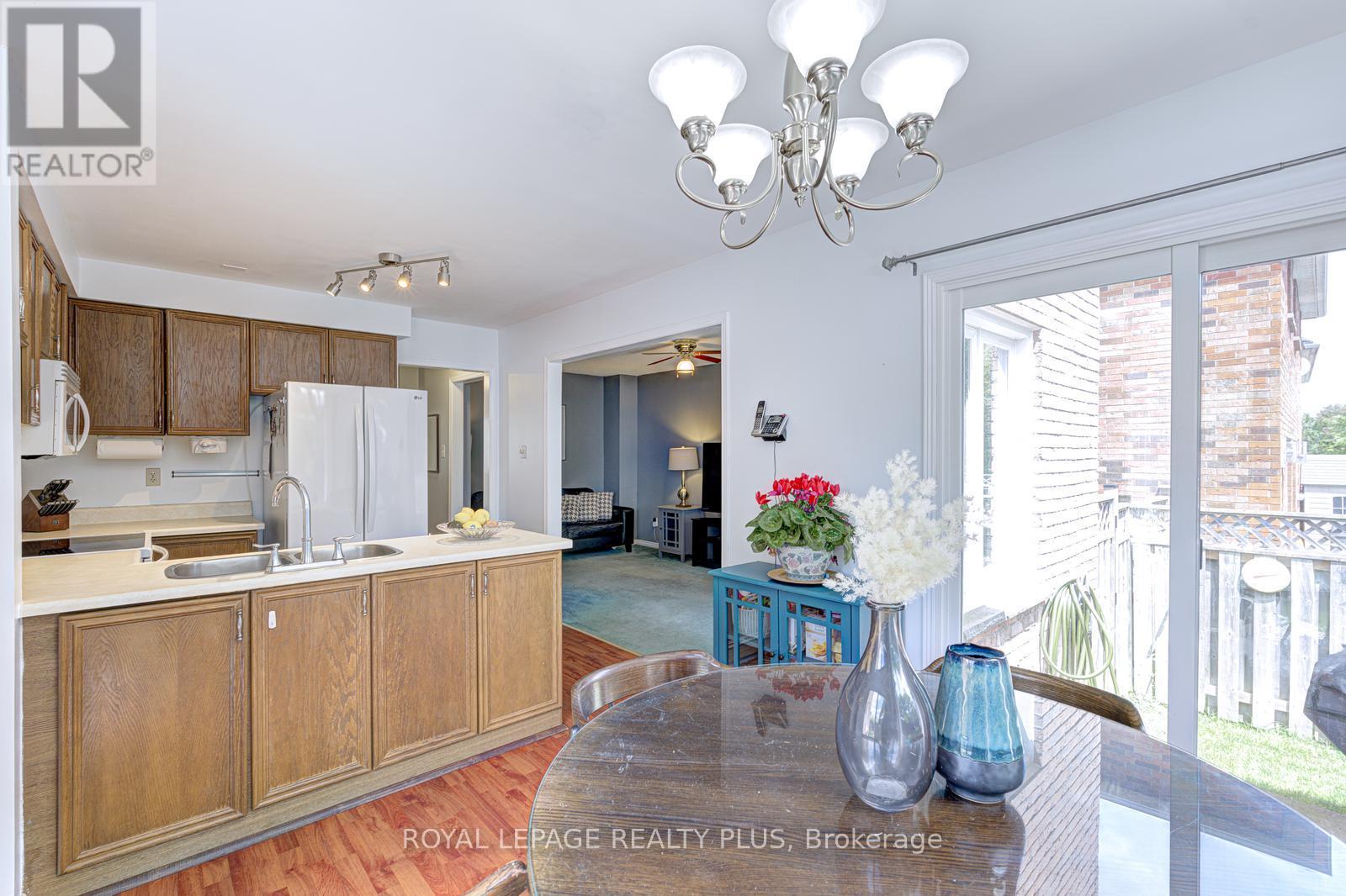 3260 BETHUNE ROAD - 11