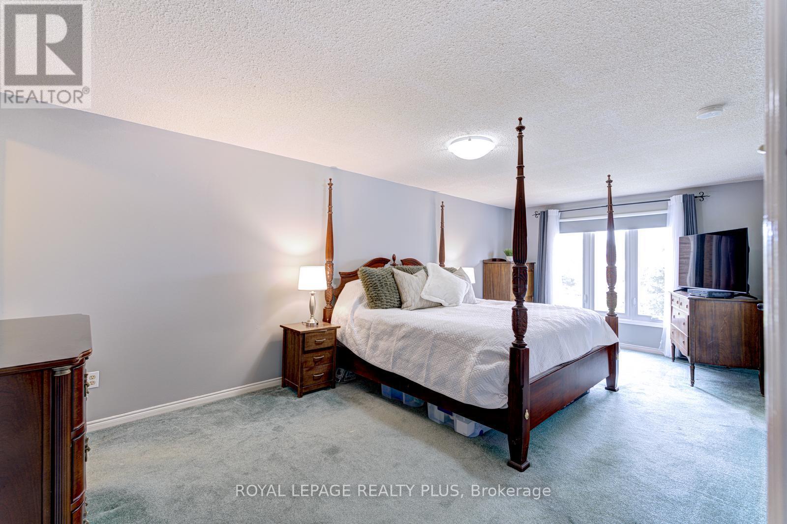 3260 BETHUNE ROAD - 25