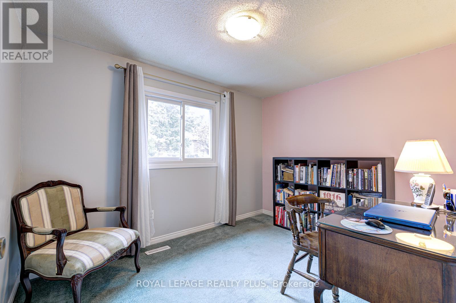 3260 BETHUNE ROAD - 32