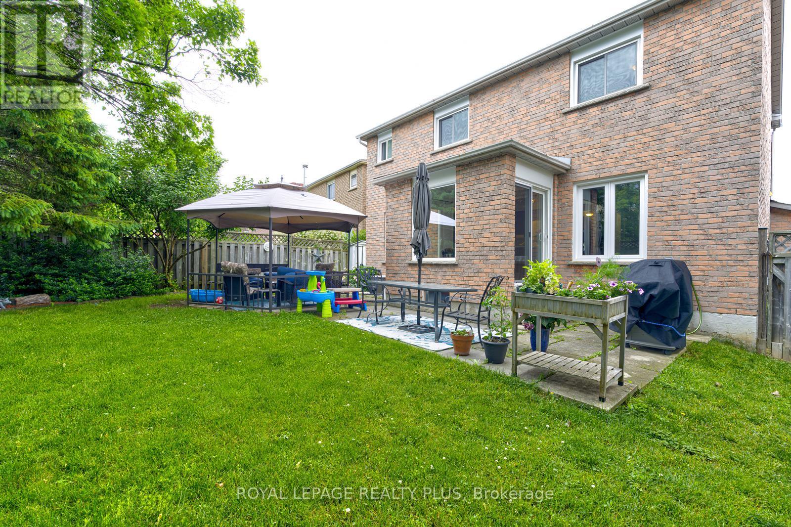 3260 BETHUNE ROAD - 36