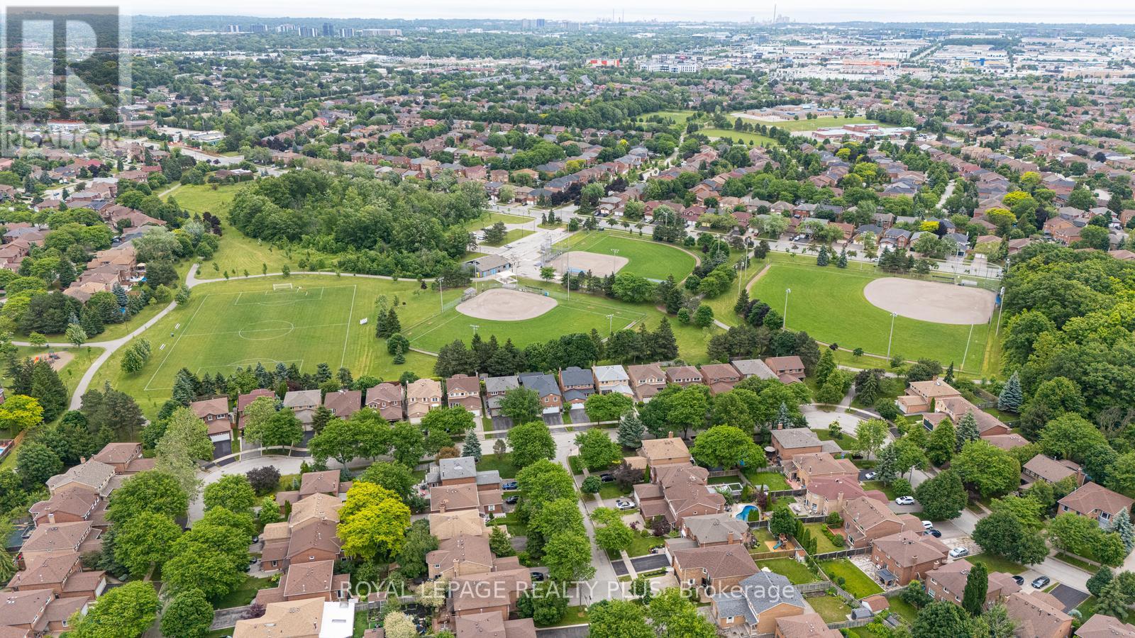 3260 BETHUNE ROAD - 40