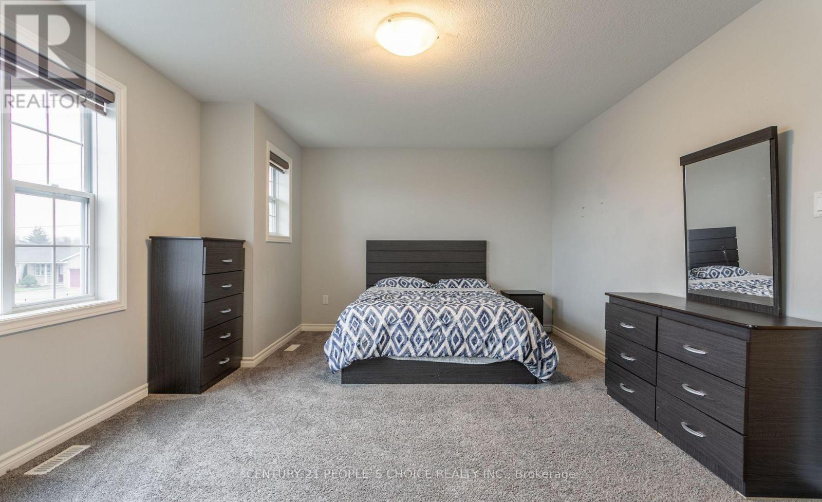 1 MINLER STREET - 28