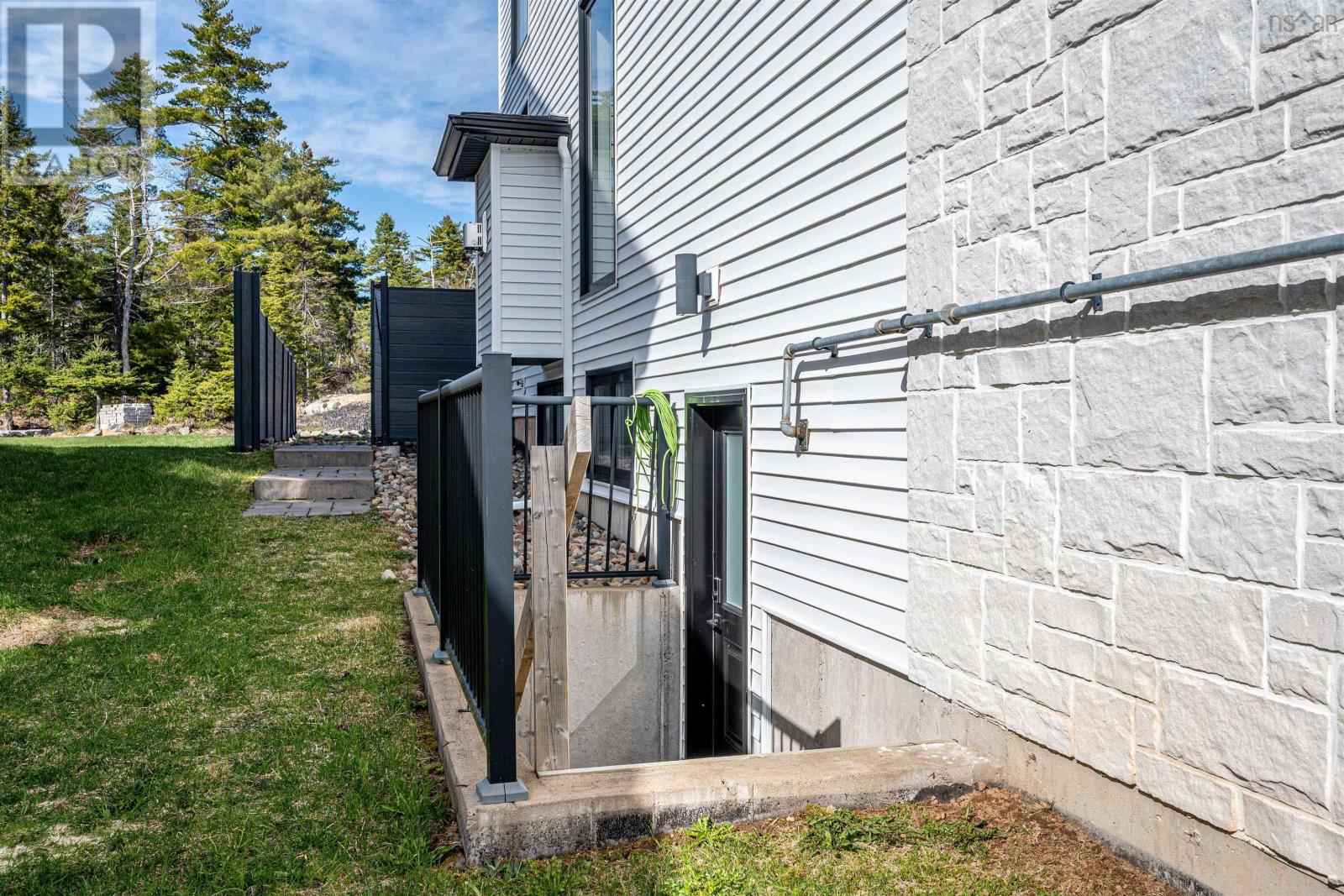 60 Cairnstone Lane - 44