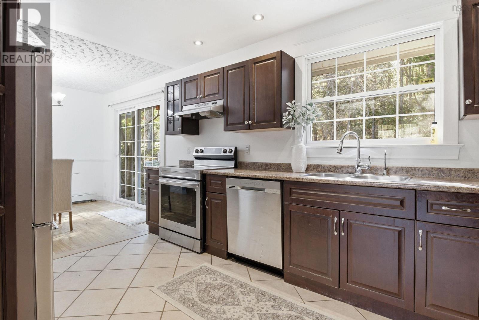 39 Robert Street - 13