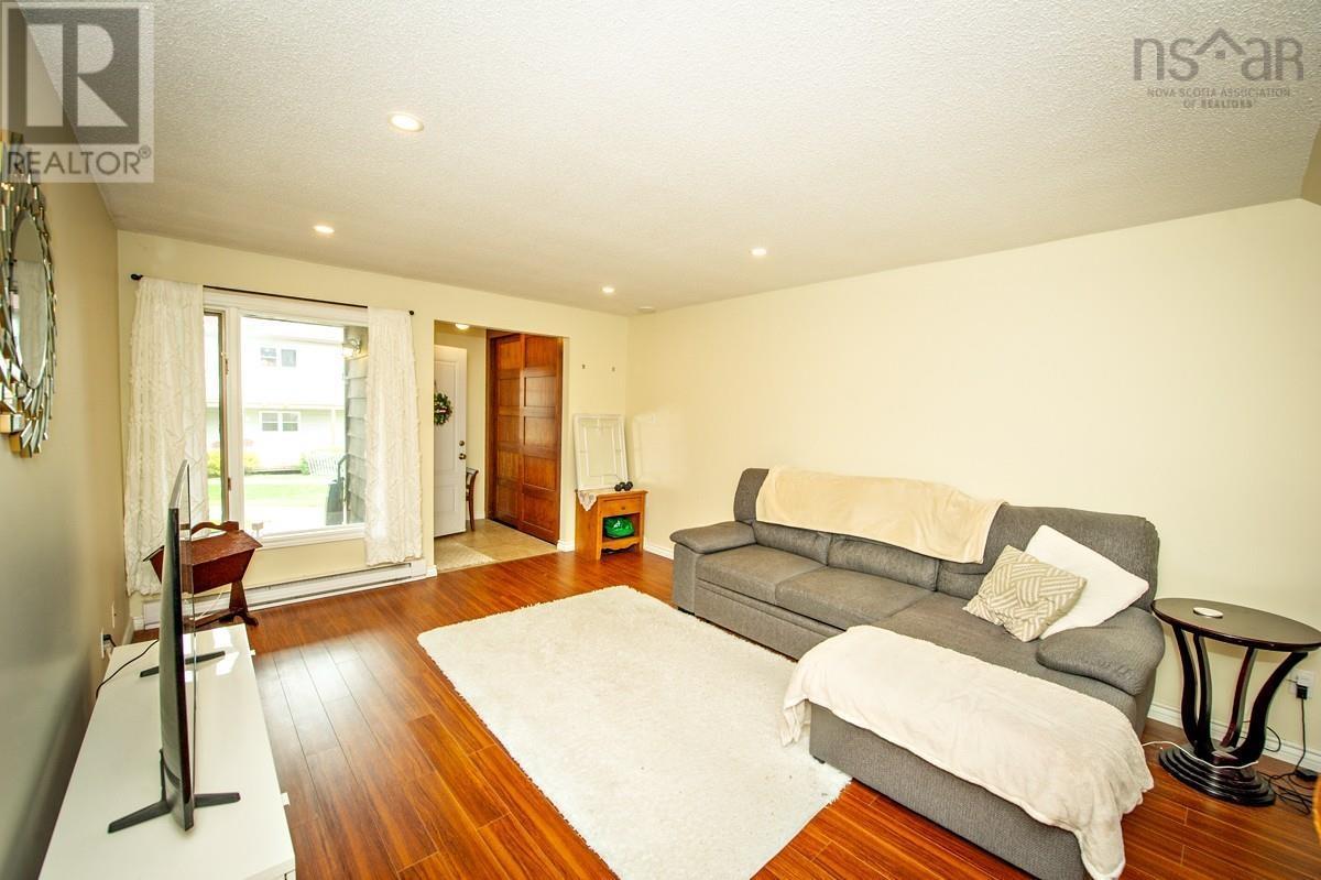 #19 4 Rose Way - 6