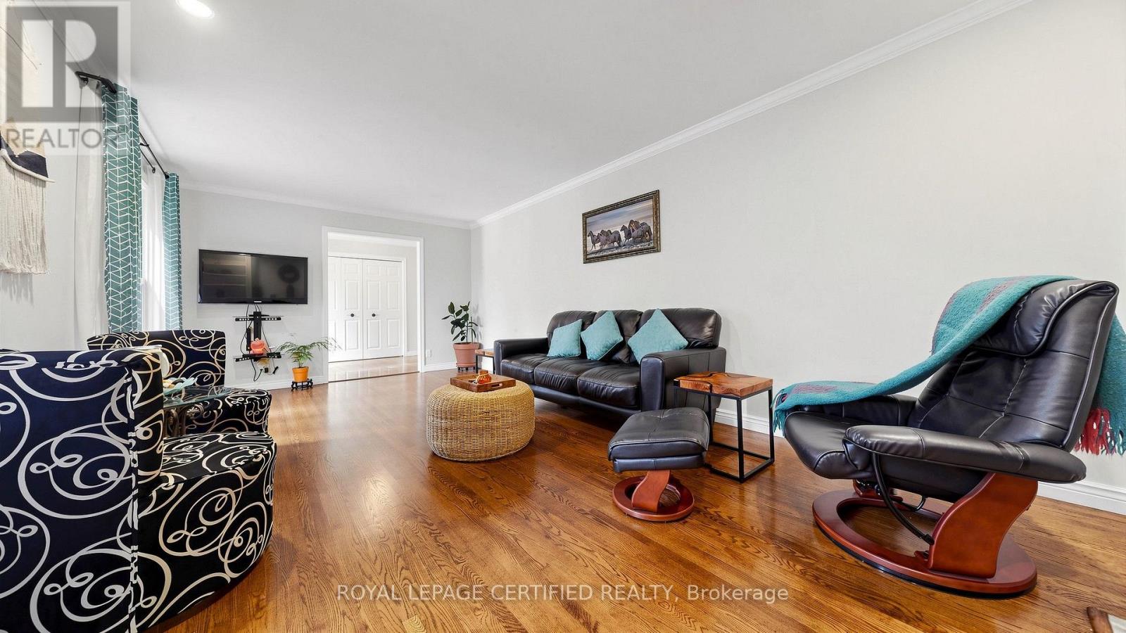 438 LEXINGTON ROAD - 10