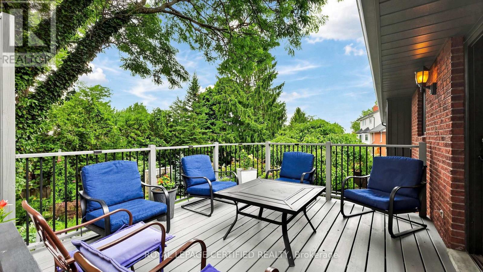 438 LEXINGTON ROAD - 21