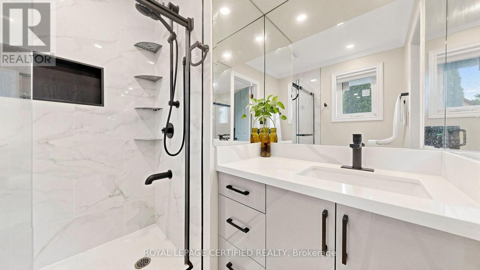 438 LEXINGTON ROAD - 24