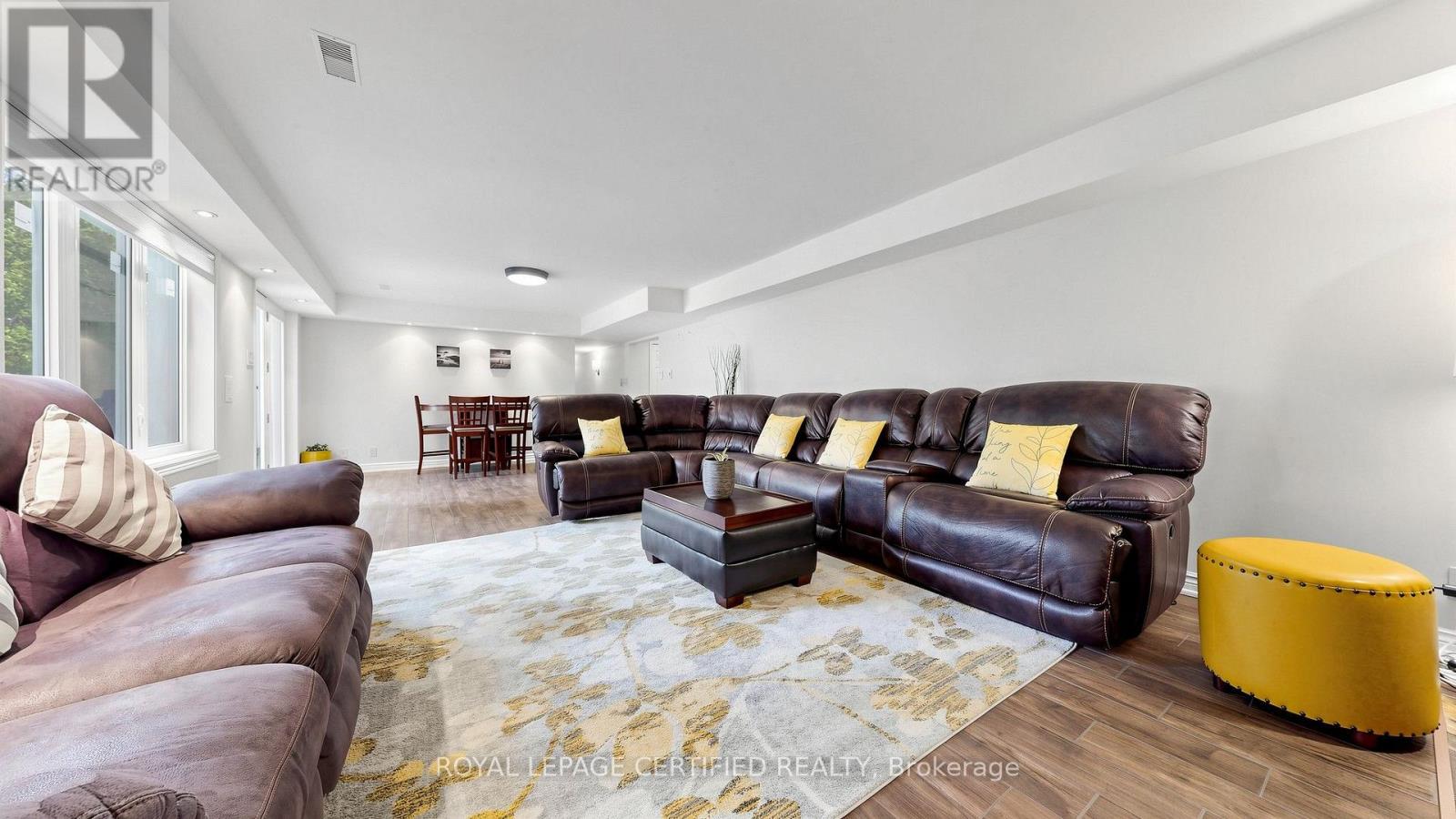 438 LEXINGTON ROAD - 33