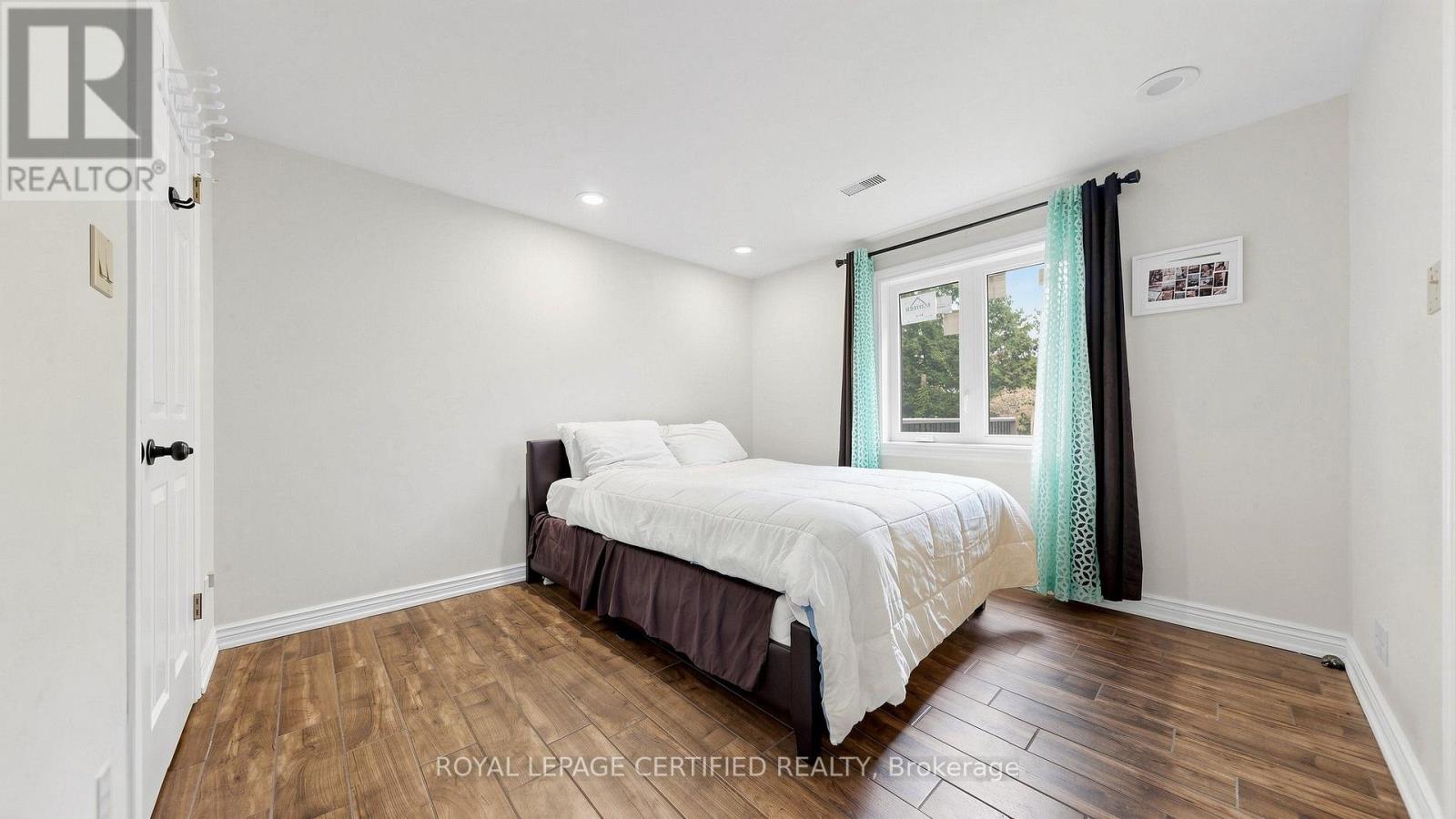438 LEXINGTON ROAD - 40