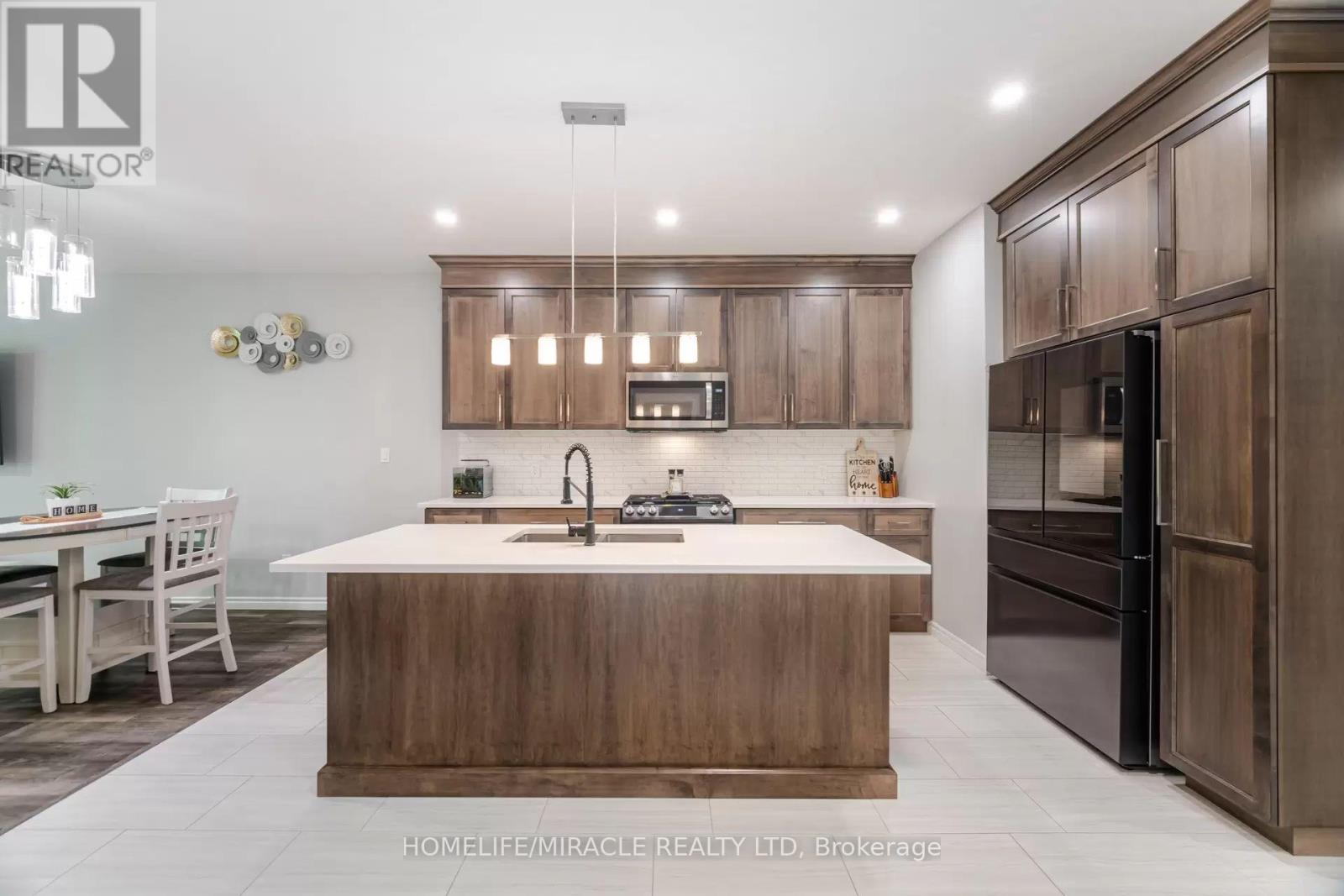 ##9 44 MAIN STREET - 10