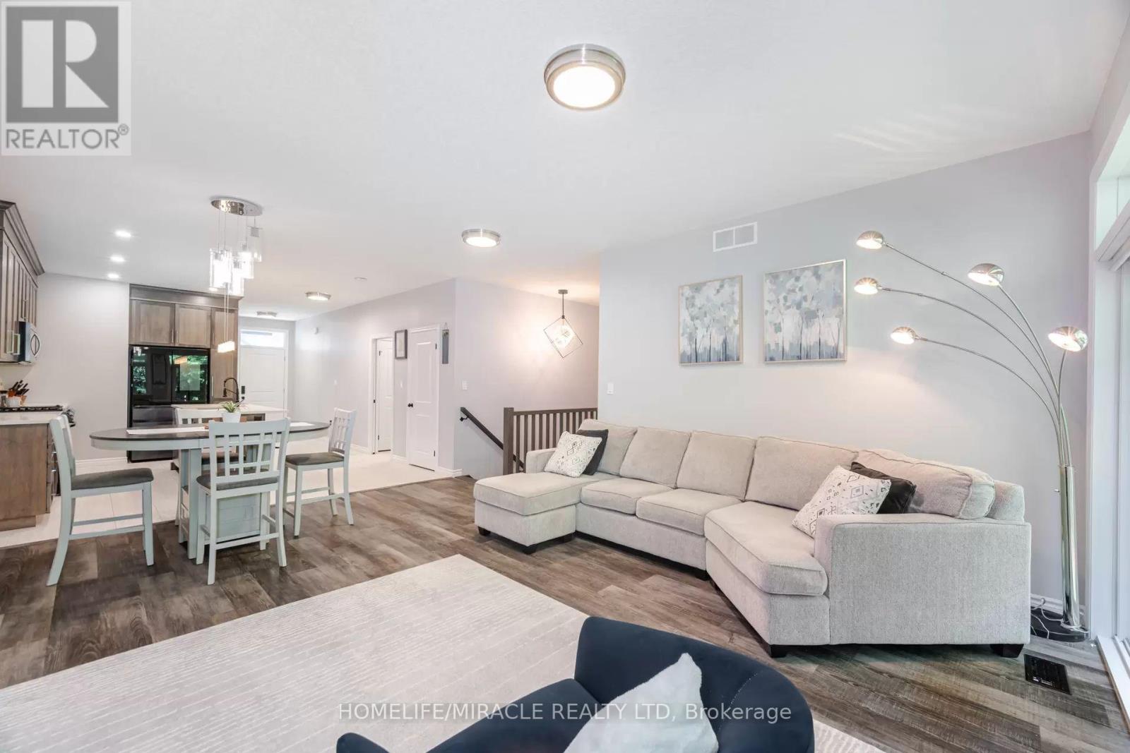 ##9 44 MAIN STREET - 7